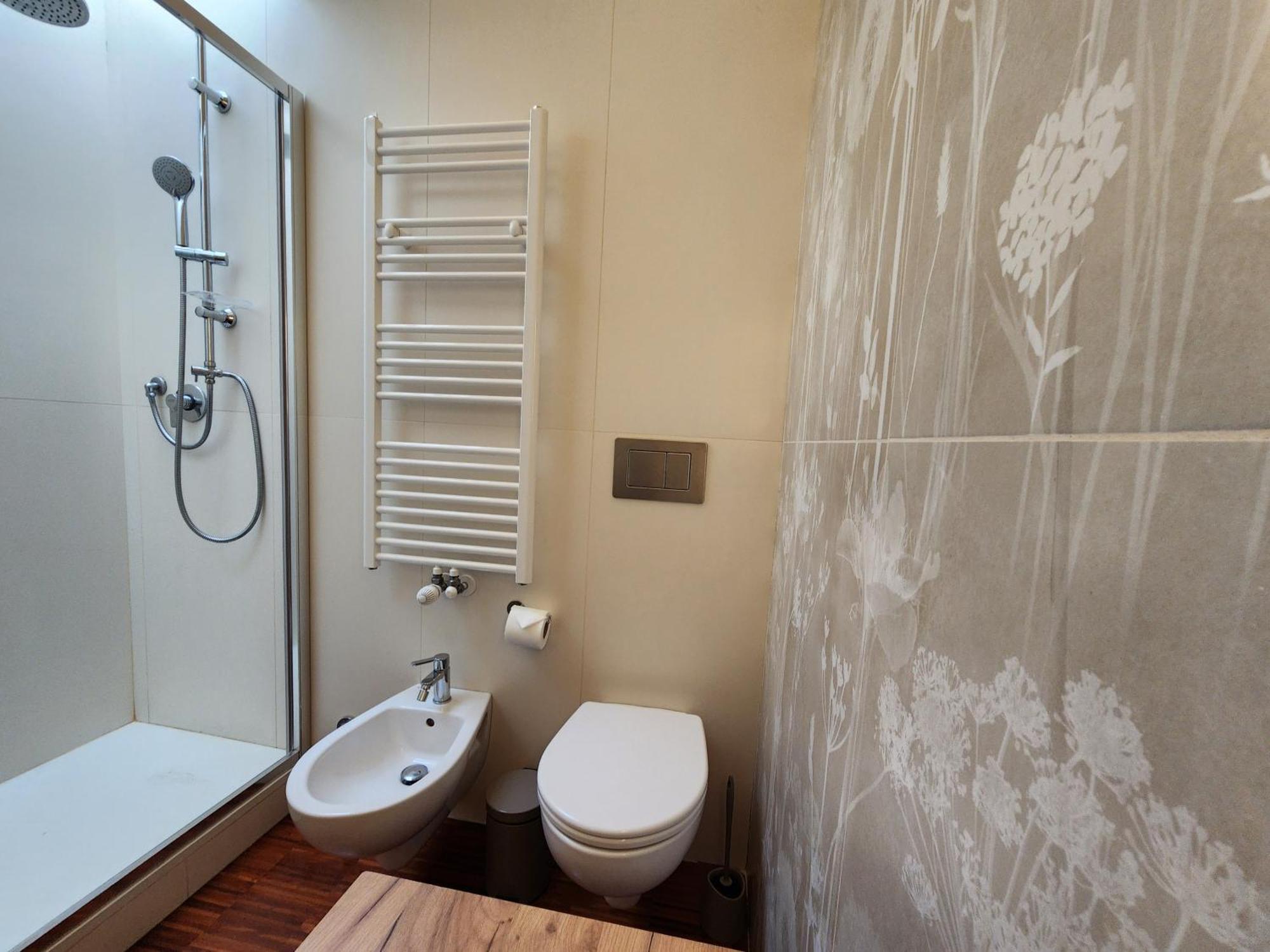 تورينو Gaia Suites - A Due Passi Dal Centro - Parcheggio Privato المظهر الخارجي الصورة